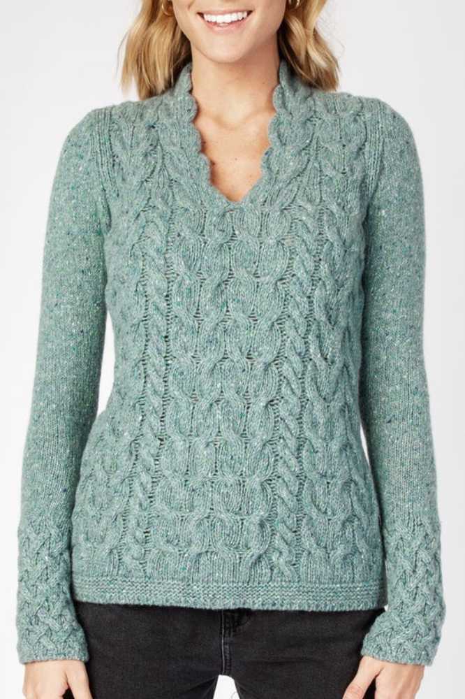 Irelands Eye Horseshoe Cable V Neck Ocean Mist - La Vie en Rose Damesmode