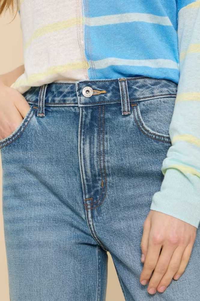 White Stuff Charlie Straight Jean Mid Denim - La Vie en Rose Damesmode