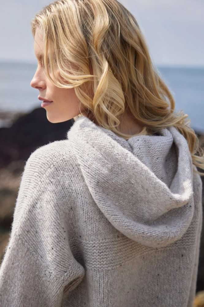 Fisherman out of Ireland Whisper Merino-Cashmere Hoodie Oyster SL911T - La Vie en Rose Damesmode