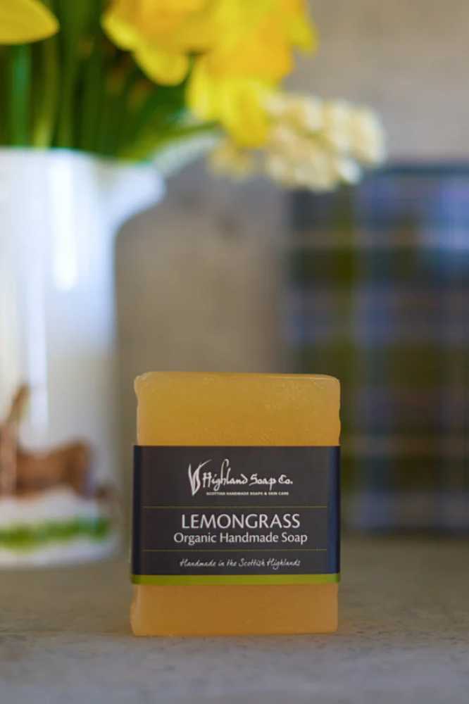 The Highland Soap Company Lemongrass & Ginger Organic Glycerine Soap 150 gram - La Vie en Rose Damesmode