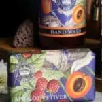 The English Soap Company Kew Gardens Apricot Vetiver Soap - La Vie en Rose Damesmode (1)