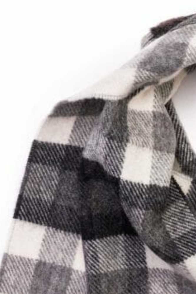 John Hanly Irish Wool Scarf Long 1907 Snow Grey Charcoal