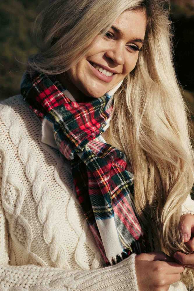 John Hanly Merino Luxury Wool Scarf 152 Dress Stewart Tartan - La Vie en Rose Damesmode