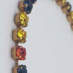 Nell Bijoux Luna Matte Gold L003 - La Vie en Rose Damesmode (6) Details Luna Matte Gold L103 Orange and Gold: Lengte: ca. 49 cm, inclusief sluiting en het verlengstukje Sluiting: Lobster sluiting Kristallen: Swarovski Metaalkleur: Matte Gold Nikkelvrij: Ja SKU/ProductID: L103 Maat model: Eén maat, ca. 49 cm