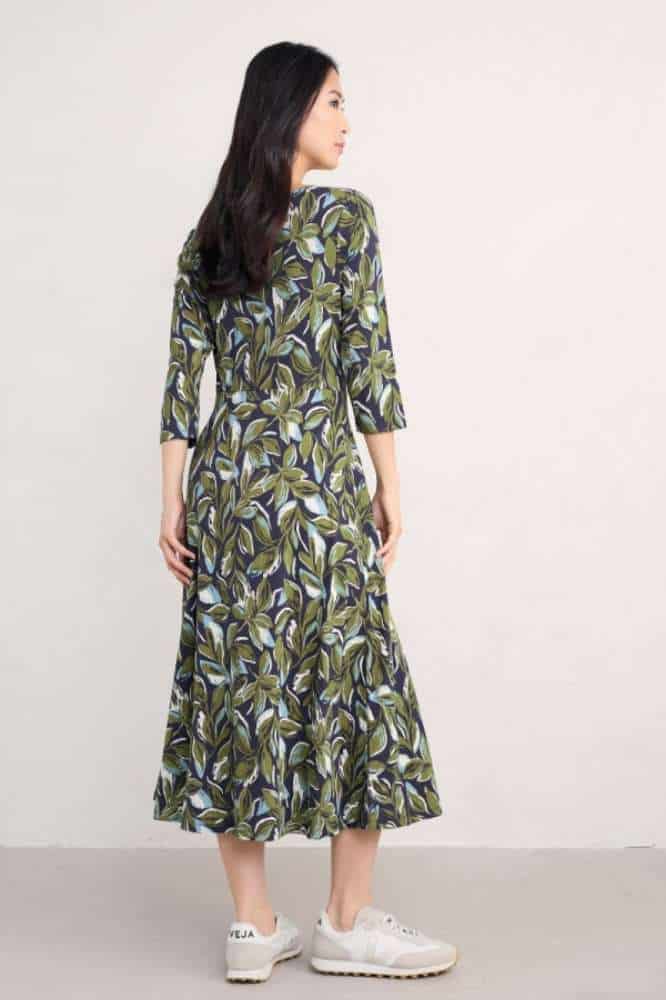 Seasalt Cornwall Wild Bouquet Dress Tonal Leaves Maritime - La Vie en Rose Damesmode (2)