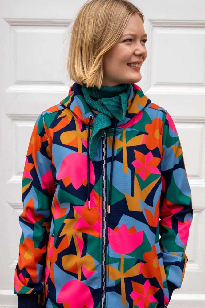 Danefae Danekarla Softshell Dark Navy Geofleur - La Vie en Rose Damesmode