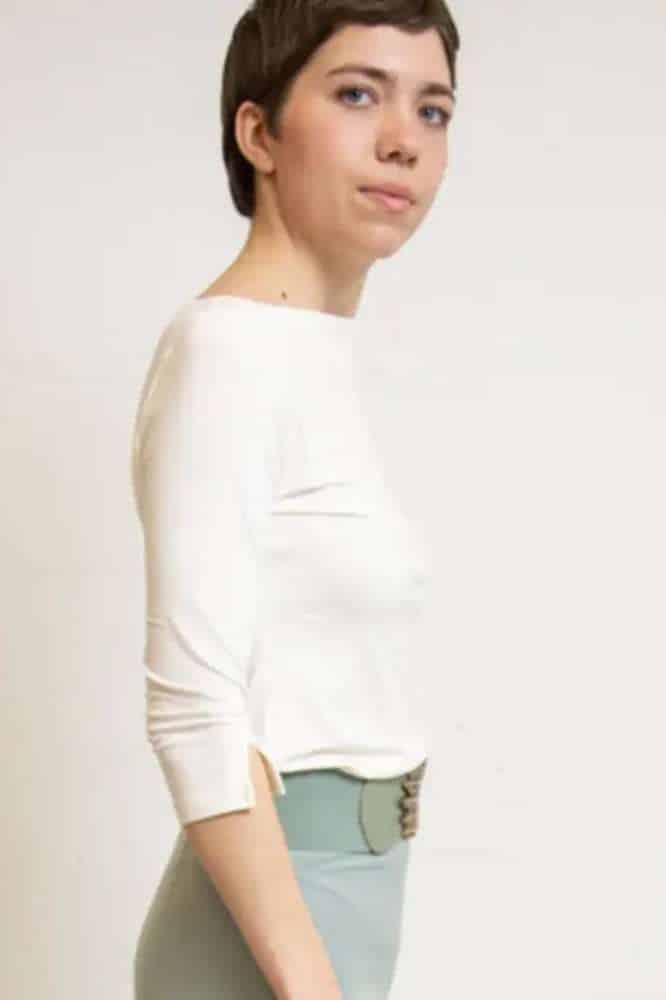 Very Cherry Boatneck Top Ecru Tricot Deluxe - La Vie en Rose Damesmode