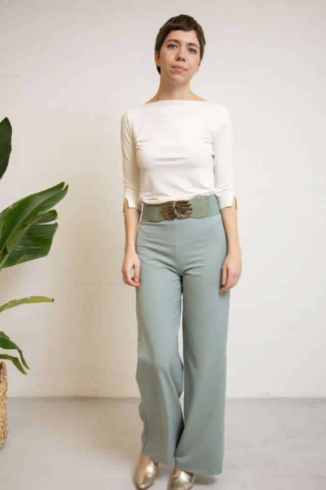 Very Cherry Boatneck Top Ecru Tricot Deluxe - La Vie en Rose Damesmode