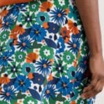 Seasalt Cornwall Rose Skirt Knee Screenprint Floral Chalk - La Vie en Rose Damesmode