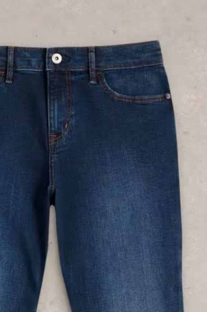 White Stuff Harriet Bootcut Jeans Mid Denim - La Vie en Rose Damesmode