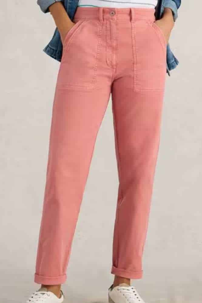 White Stuff Twister Chino Trouser Mid Red - La Vie en Rose Damesmode