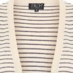 51COT20.123 Normale prijsAanbiedingsprijs€84,95 Colour:Stripe Ruby Size:XS Beschikbaarheid in onze winkels Kort organisch katoenen vest met korte mouwen tot aan de elleboog. Het vest is gemaakt van een fijn breisel en heeft een uit stipjes bestaand streeppatroon. Het vest heeft geen sluiting en wordt open gedragen. De mouwen en randen rondom zijn afgewerkt met een boord. Samenstelling: 100% cotton (organic). Lengte in maat L: 56 cm.