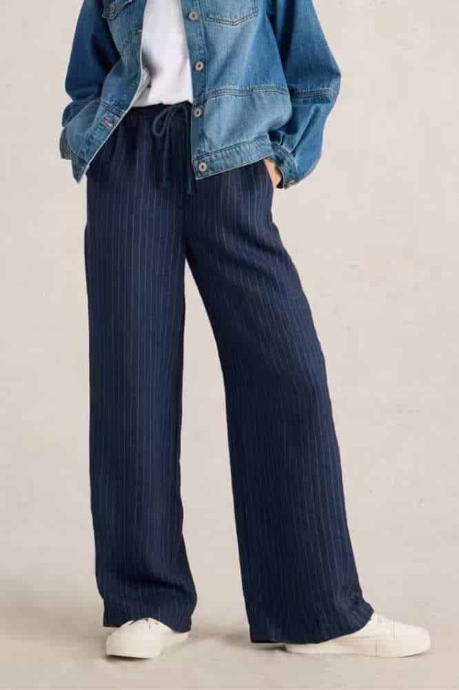 White Stuff Belle Linen Blend Wide Trouser Navy Multi - La Vie en Rose Damesmode