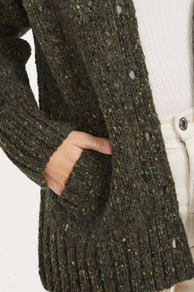 Aran Woollen Mills Ladies Donegal Cardigan Side Pockets Green - La Vie en Rose Damesmode
