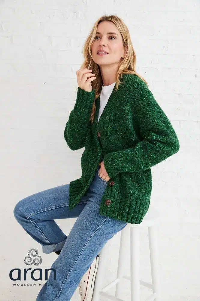 Aran Woollen Mills Ladies Donegal Cardigan Side Pockets Valley Green - La Vie en Rose Damesmode