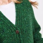 Aran Woollen Mills Ladies Donegal Cardigan Side Pockets Valley Green - La Vie en Rose Damesmode