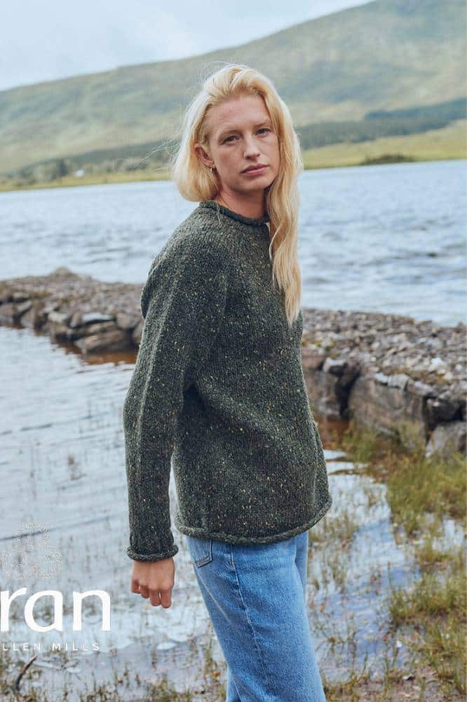 Aran Woollen Mills Ladies Roll Neck Raglan Crew Green - La Vie en Rose Damesmode