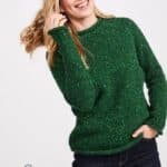 Aran Woollen Mills Ladies Roll Neck Raglan Crew Valley Green - La Vie en Rose Damesmode