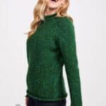 Aran Woollen Mills Ladies Roll Neck Raglan Crew Valley Green - La Vie en Rose Damesmode