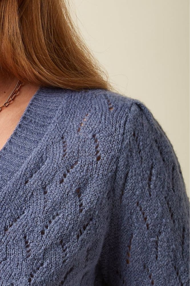 King Louie Cardi V Farfalle Shadow Blue - La Vie en Rose Damesmode