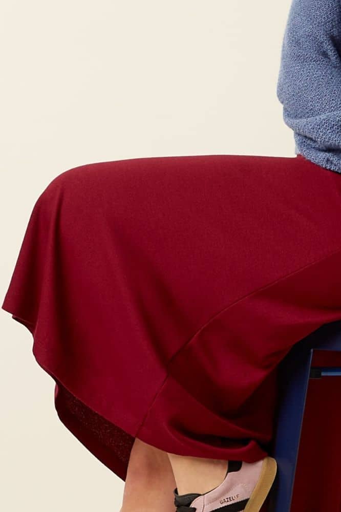 King Louie Juno Midi Skirt Milano Crepe Cabernet Red - La Vie en Rose Damesmode