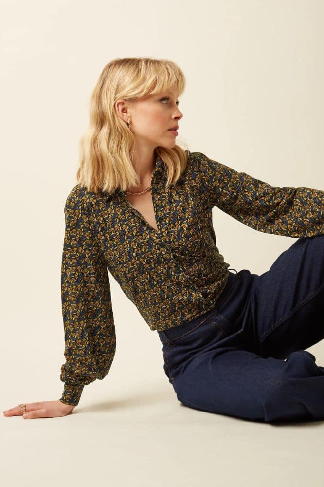 King Louie Maisie Blouse Mirth Jersey Rhodonite Blue - La Vie en Rose Damesmode