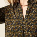 King Louie Maisie Blouse Mirth Jersey Rhodonite Blue - La Vie en Rose Damesmode