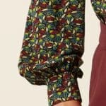 King Louie Maisie Blouse Mirth Jersey Rhubarb Red - La Vie en Rose Damesmode