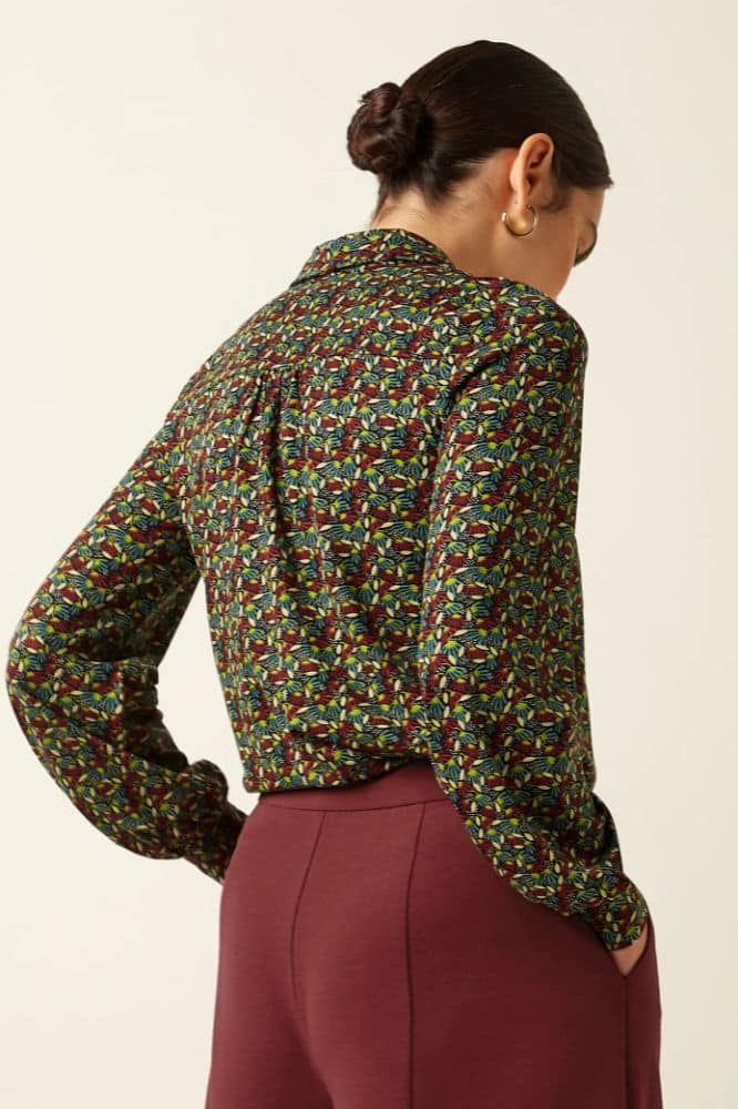 King Louie Maisie Blouse Mirth Jersey Rhubarb Red - La Vie en Rose Damesmode