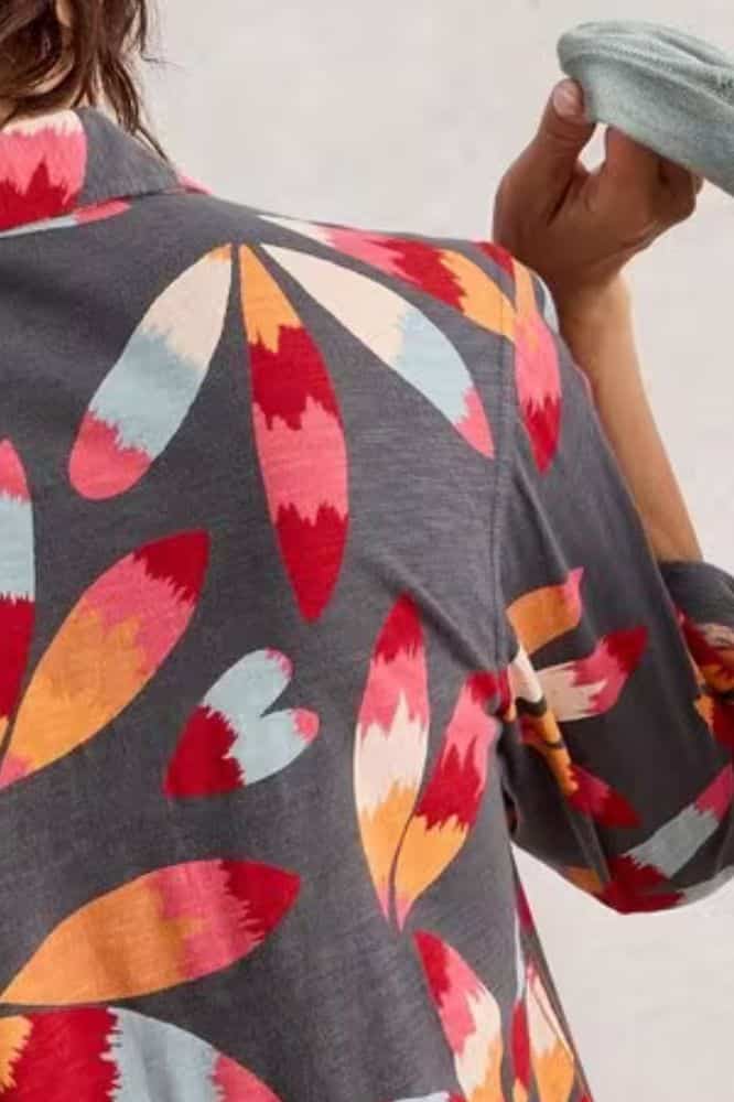 White Stuff Annie Jersey Shirt Grey Print - La Vie en Rose Damesmode