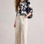 White Stuff Lulu Print Cardi Nat Mlt- La Vie en Rose Damesmode