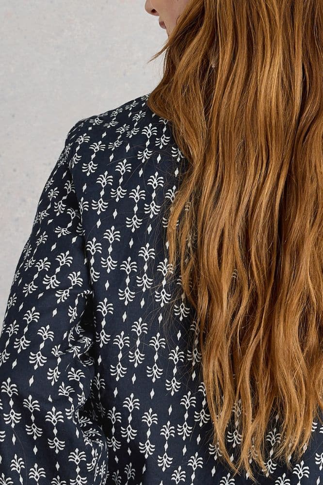 White Stuff Rae Organic Cotton Top Nay Print- La Vie en Rose Damesmode