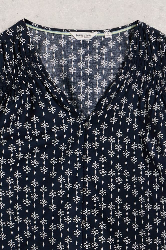 White Stuff Rae Organic Cotton Top Nay Print- La Vie en Rose Damesmode