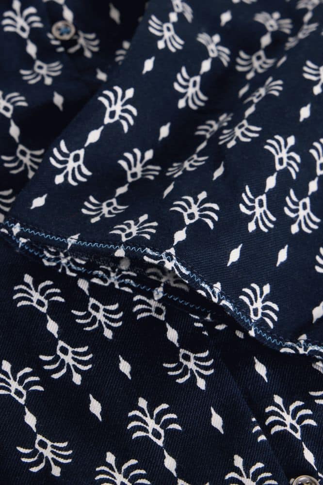 White Stuff Rae Organic Cotton Top Nay Print- La Vie en Rose Damesmode