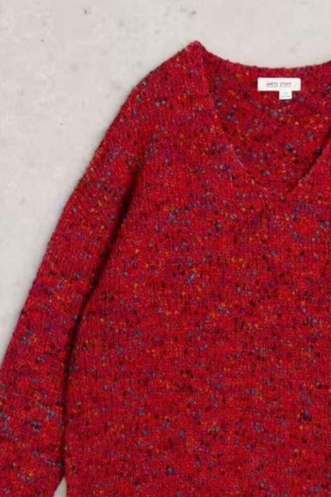 White Stuff Texture V Neck J umper Mid Red - La Vie en Rose Damesmode