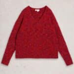 White Stuff Texture V Neck J umper Mid Red - La Vie en Rose Damesmode