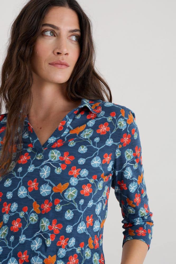 Seasalt Cornwall Wavecrest Shirt in GOTS-Certified Organic Cotton Jersey Winding Nasturtiums Squall - La Vie en Rose Damesmode