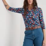 Seasalt Cornwall Wavecrest Shirt in GOTS-Certified Organic Cotton Jersey Winding Nasturtiums Squall - La Vie en Rose Damesmode