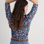 Seasalt Cornwall Wavecrest Shirt in GOTS-Certified Organic Cotton Jersey Winding Nasturtiums Squall - La Vie en Rose Damesmode