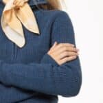 Doutzen Schipperstrui Beehge – Roosenstein Wolke in 100% Sport Loden wol. Half-zip, heritage details en tijdloze kwaliteit. Bij lavieonline.nl.