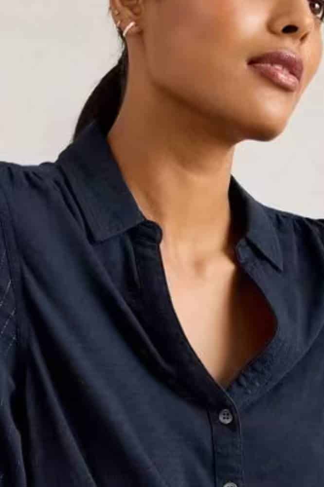 White Stuff Annie Printed Sparkle Shirt Navy Print - La Vie en Rose Damesmode