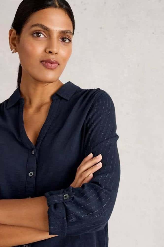 White Stuff Annie Printed Sparkle Shirt Navy Print - La Vie en Rose Damesmode